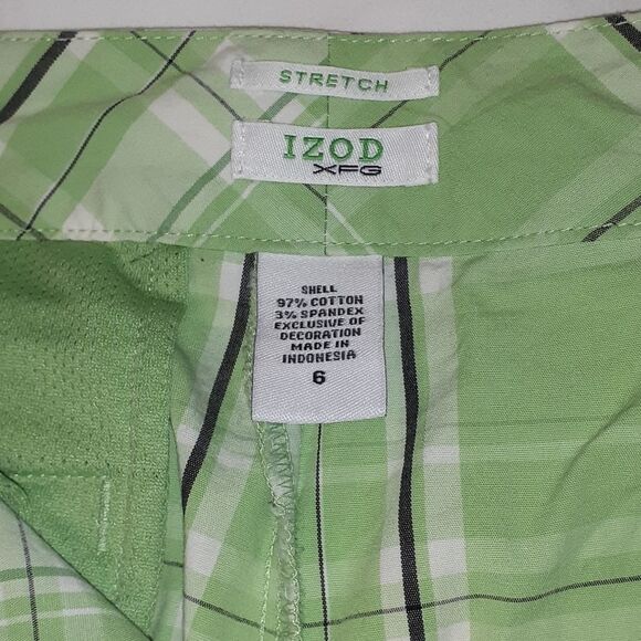 Izod XFG Stretch Golf Bermuda Shorts Green Plaid 6 - Picture 3 of 6